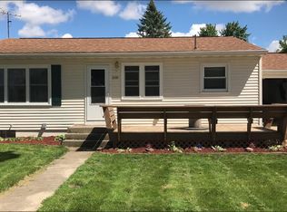 209 W Elm St, Manchester, IA 52057