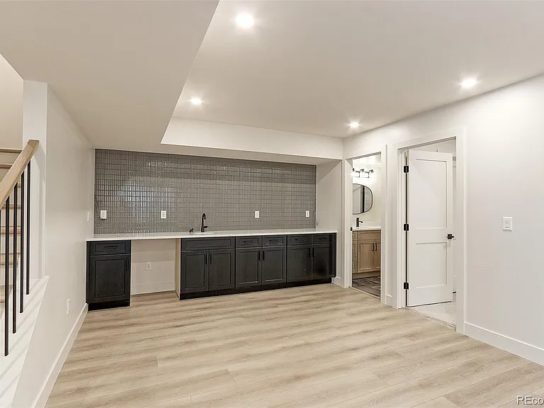 3510 N Wyandot St — Photo 36