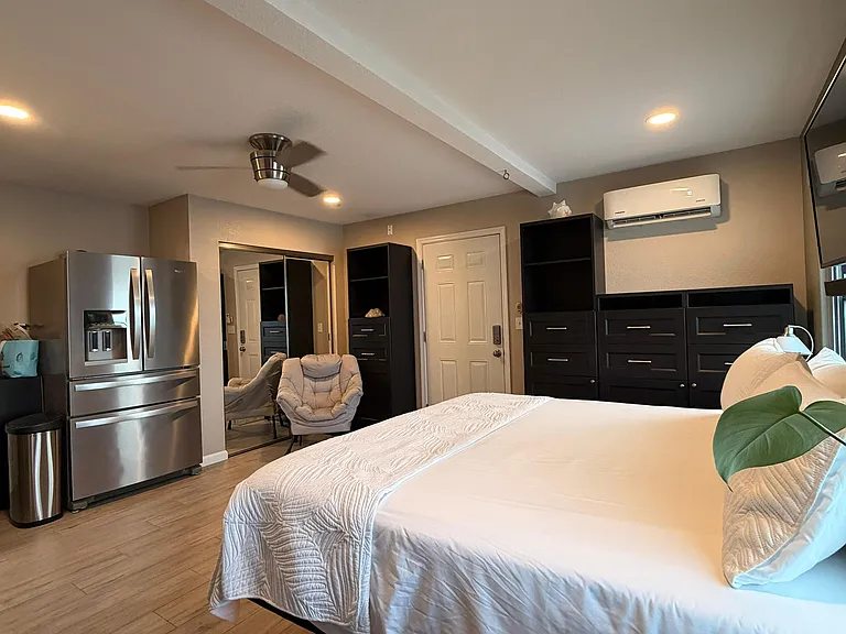 772 Meadowhawk Dr — Photo 5