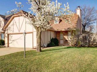6620 E Pepperwood Ct, Wichita, KS 67226