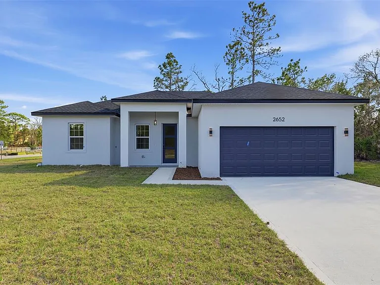2652 W Paragon Ln — Photo 2
