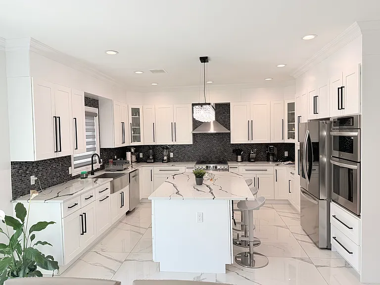 16 Eden Ln — Photo 8