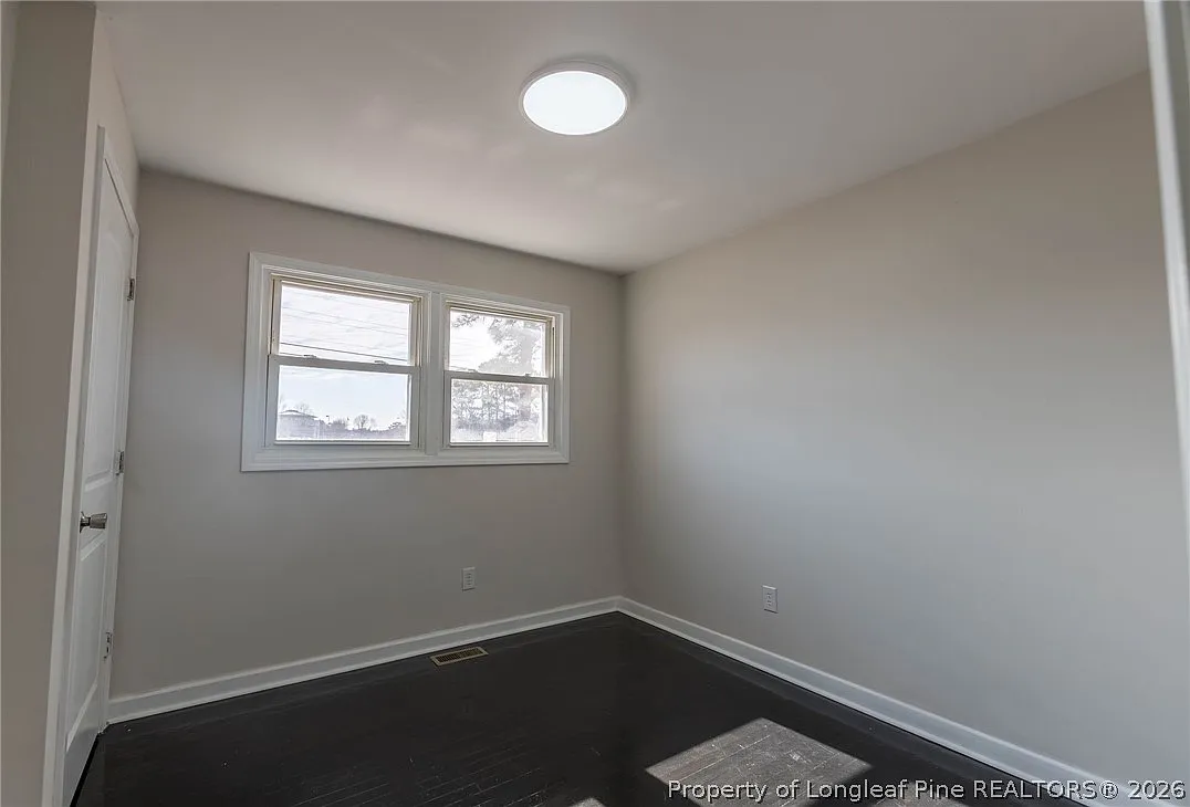 3 bed, 2.0 bath, 1030 sqft, $1,450 — Photo 2