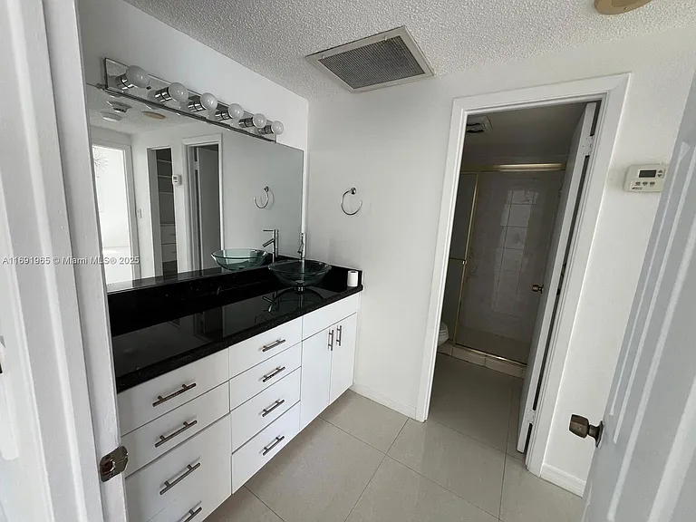 500 Bayview Dr #620 — Photo 30