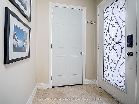 3rd image of 88 Spragg Cir