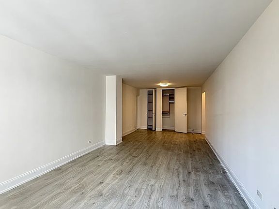 3rd image of 160 E 88th St APT 7K
