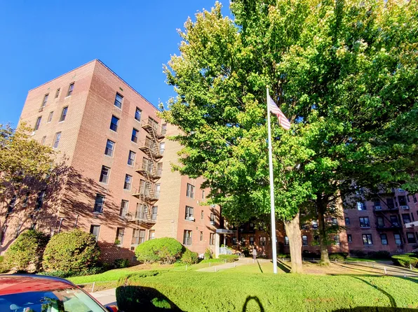 2547 West Second Street image 1 of 12