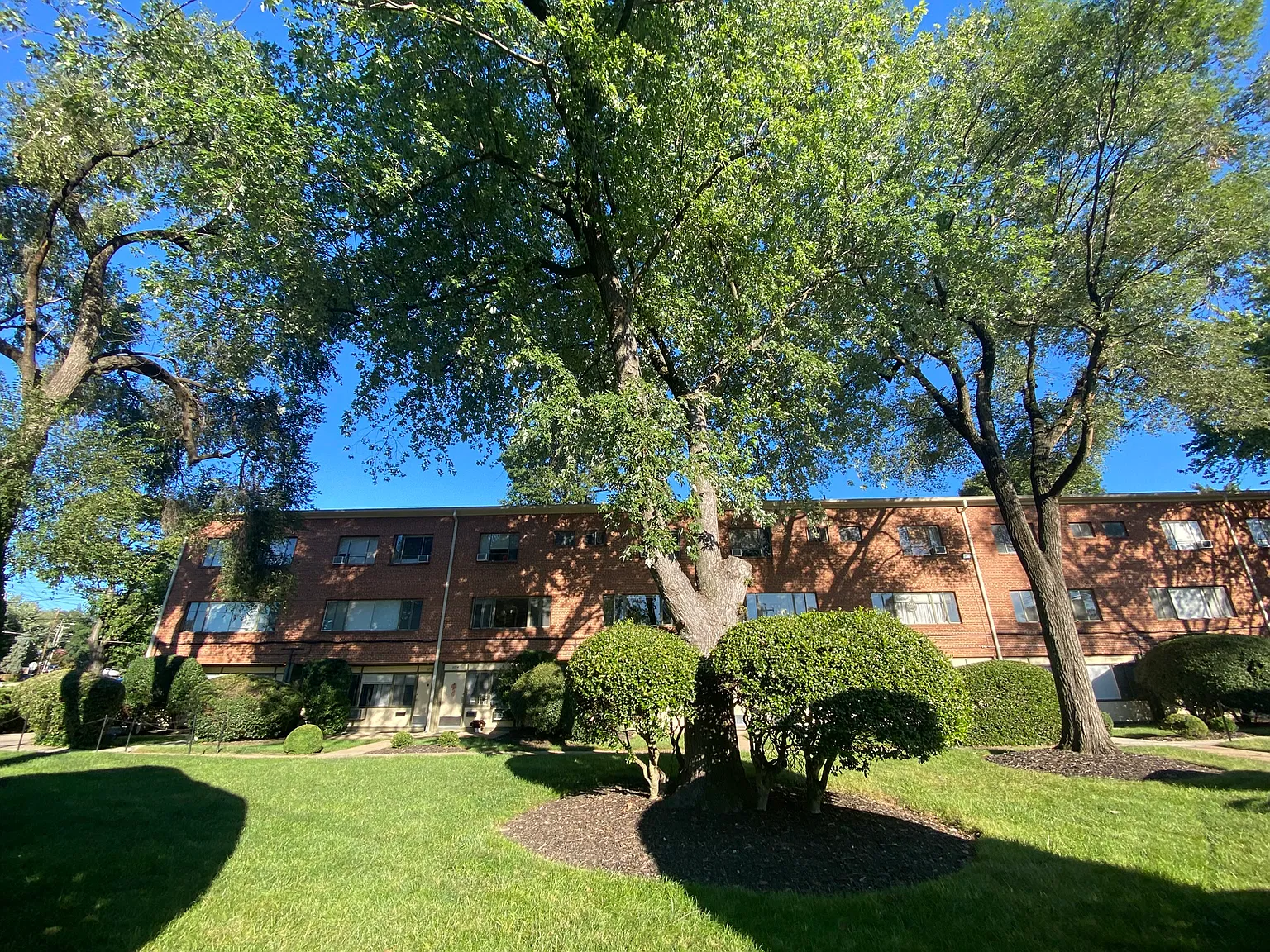 Westover Court — Photo 2