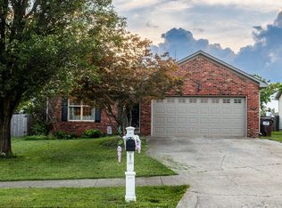261 Applegrove Dr, Nicholasville, KY 40356