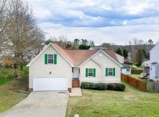 2831 Laughter Ln, Chester, VA 23831