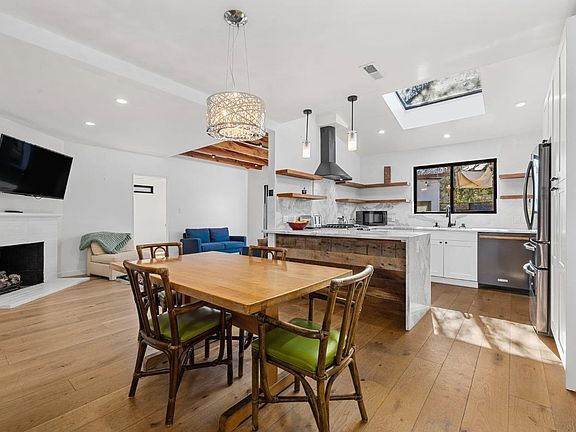 5th image of 206 Vendola Drive