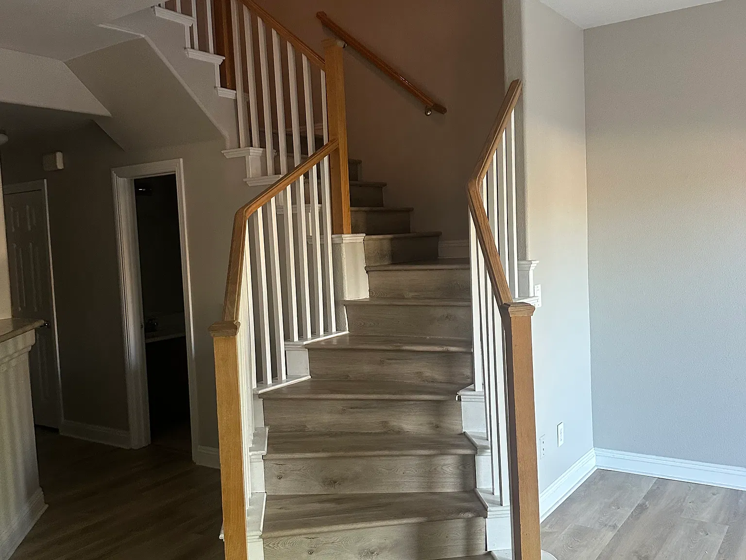 1085 Pleasure Ln — Photo 3