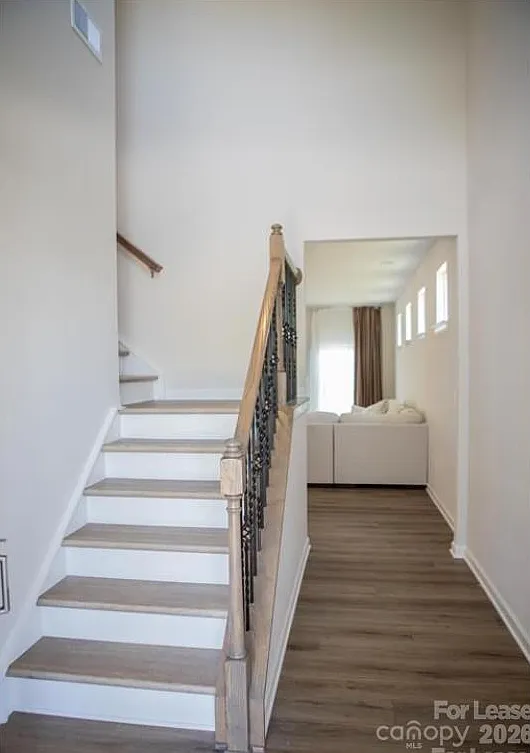 4 bed, 2.5 bath, $2,800 — Photo 2