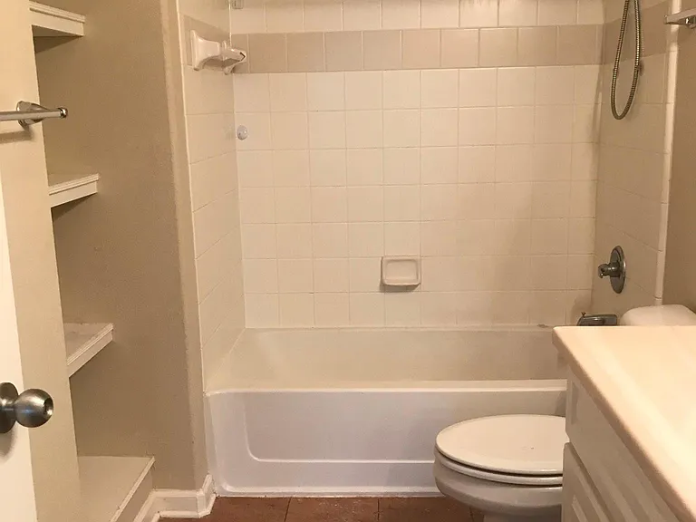 8290 Gate Pkwy W #316 — Photo 24