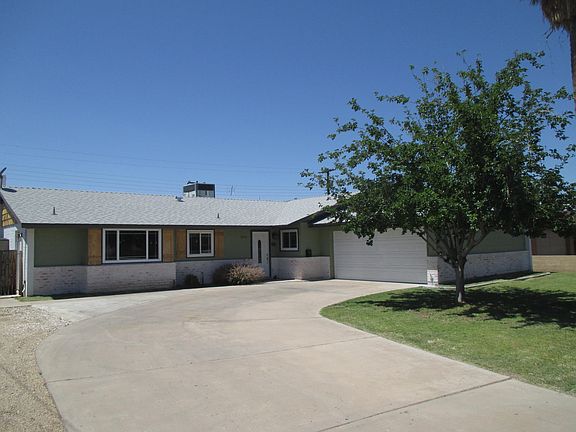 2nd image of 7802 N 32nd Dr