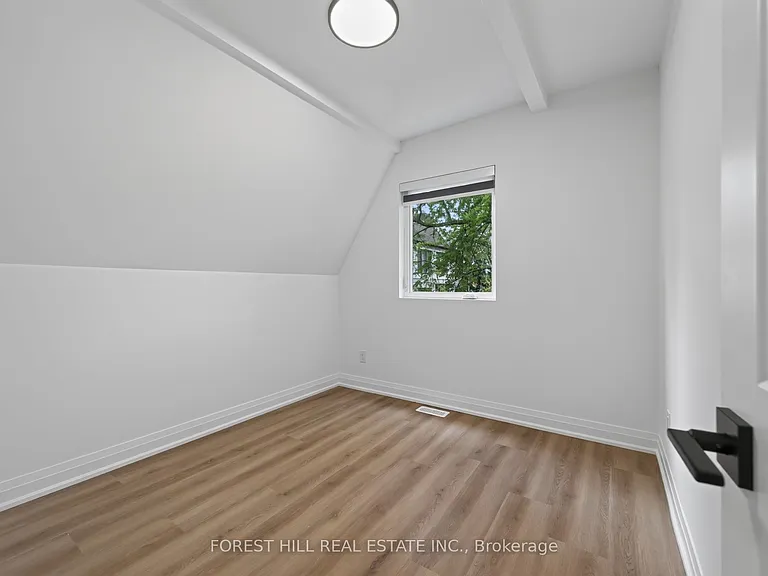 221 Churchill Ave #R — Photo 14
