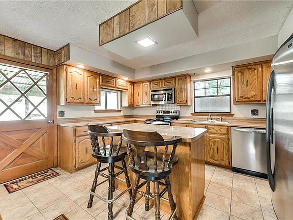 4th image of 4805 Wildbriar Dr