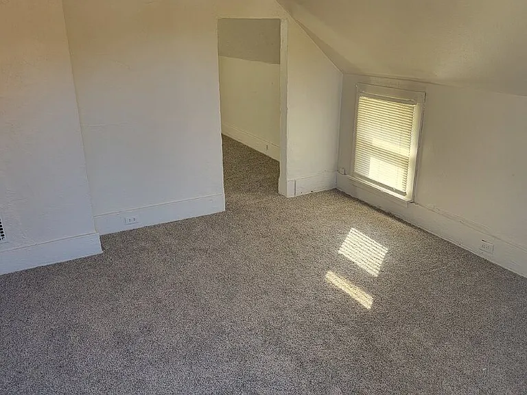 2220 E Walnut St #3 — Photo 4