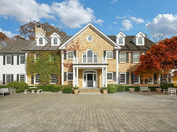 3rd image of 33 Highland Farm Rd