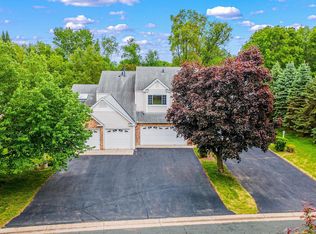 5676 Donegal Dr, Shoreview, MN 55126