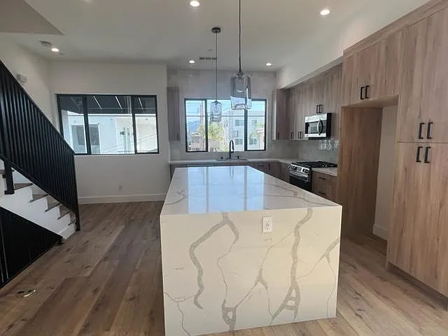 10812 Peach Grove St — Photo 15