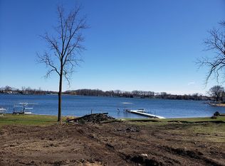 13185 Torrey Rd, Fenton, MI 48430