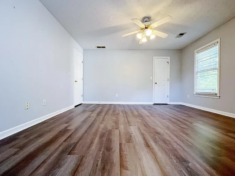 3060 Oak Meadow Dr — Photo 30