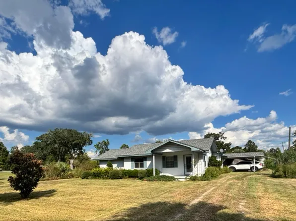 17595 NE Pear St, Blountstown, FL 32424