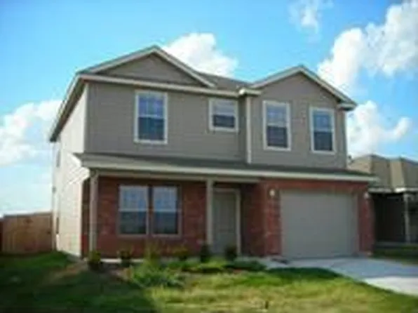 5008 Irvine Ln, Del Valle, TX 78617