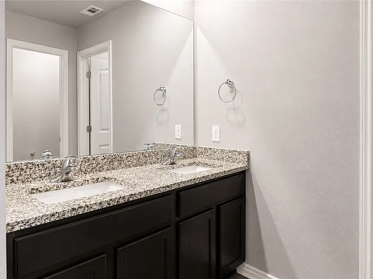 2749 Eltonne Gardens Dr — Photo 6