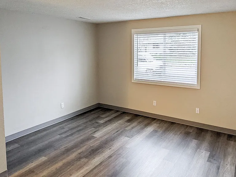 1543-1611 Salishan St SE — Photo 26