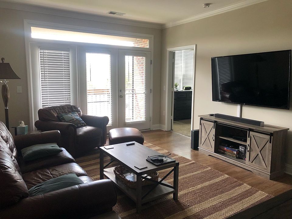 1st image of 410 W Smith St APT 3K
