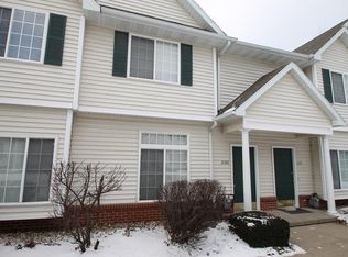2186 Ridgeview Cir, Clive, IA 50325