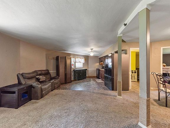 5th image of 30 Amberly Dr