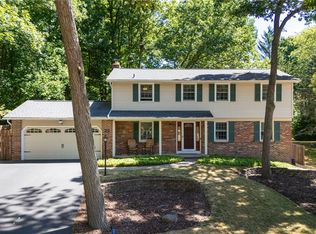 32 S Ridge Trl, Fairport, NY 14450