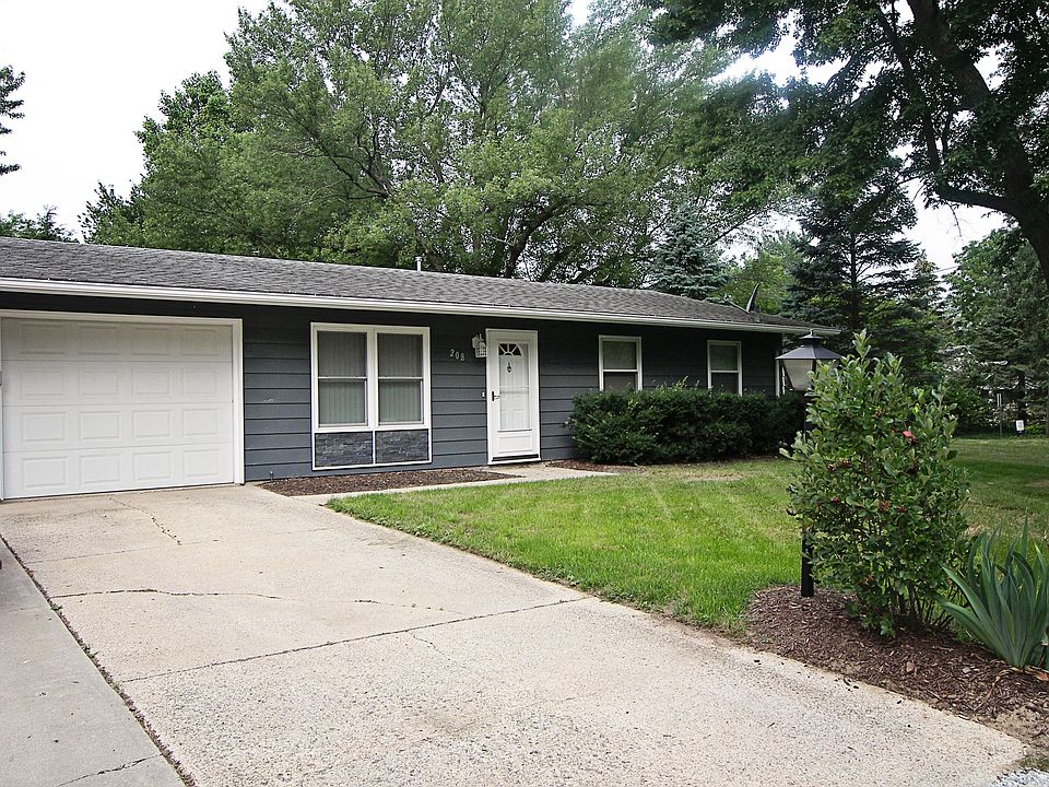 1st image of 208 S Mayhew St