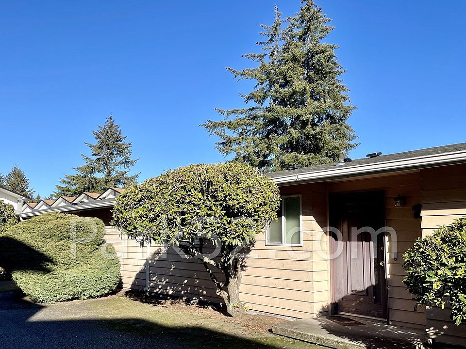 1st image of 1442 Rainier Dr #2