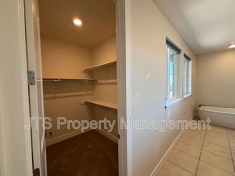 12086 Mircado Way — Photo 19