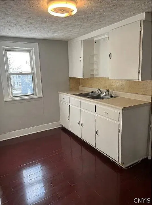 1 bed, 700 sqft, $1,260 — Photo 2