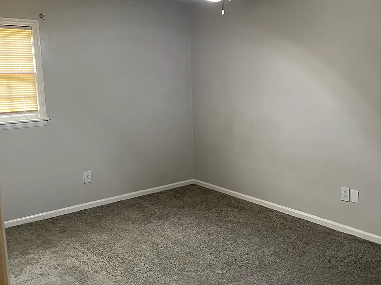 2586 Harwich Cir — Photo 11