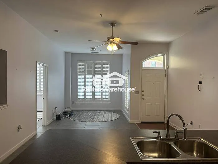 401 20th St S #101 — Photo 5