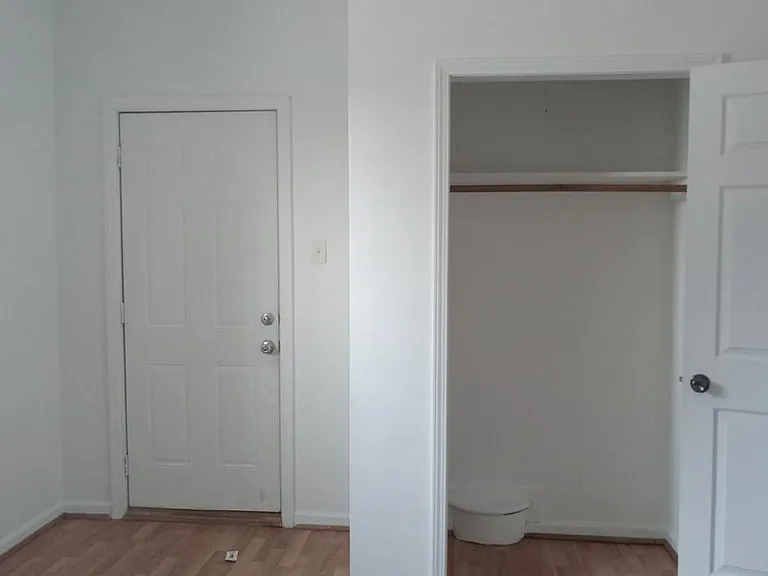 3801 Catalpa St #1F — Photo 2