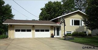 1st image of 123 Bryan St