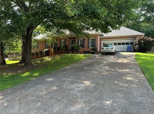 823 Austin Ct, Lawrenceville, GA 30046