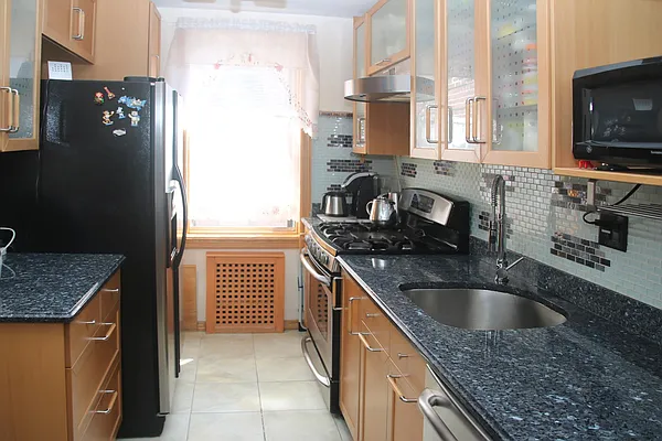 Sold by Fillmore | media 3
