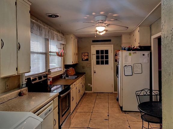 4th image of 108 Arnold Dr