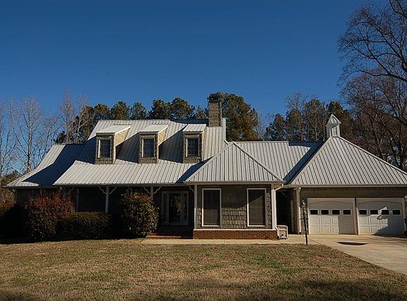 2nd image of 281 Poplar Trl