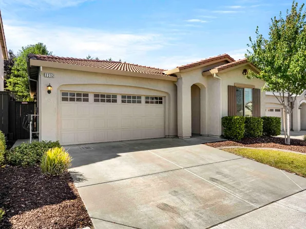 2252 Ranch View Dr, Rocklin, CA 95765