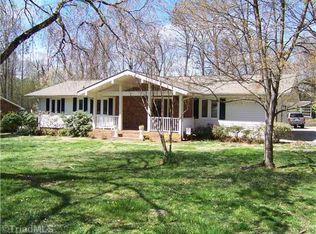 207 Woodmont Rd, Jamestown, NC 27282