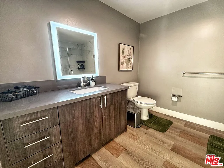 723 S Saint Andrews Pl #507 — Photo 9